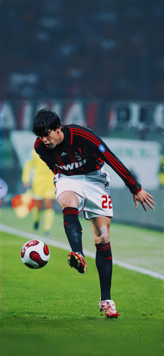 p卡卡：梅西C罗之前最后一位足坛王者p