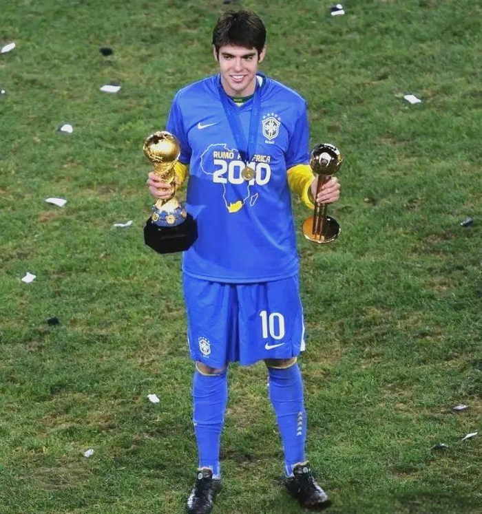 p卡卡：梅西C罗之前最后一位足坛王者p