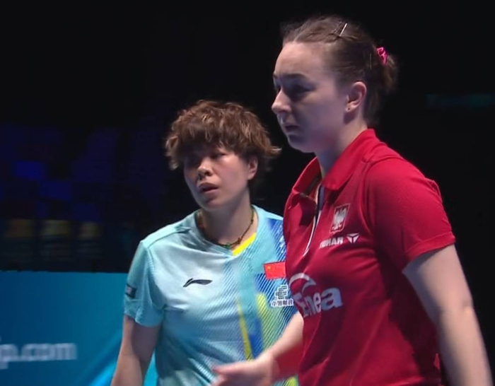 王艺迪速胜小组第三，晋级女单淘汰赛