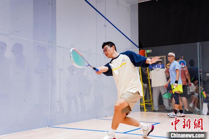 粤港澳百余名壁球选手广州同台竞技，粤港澳大